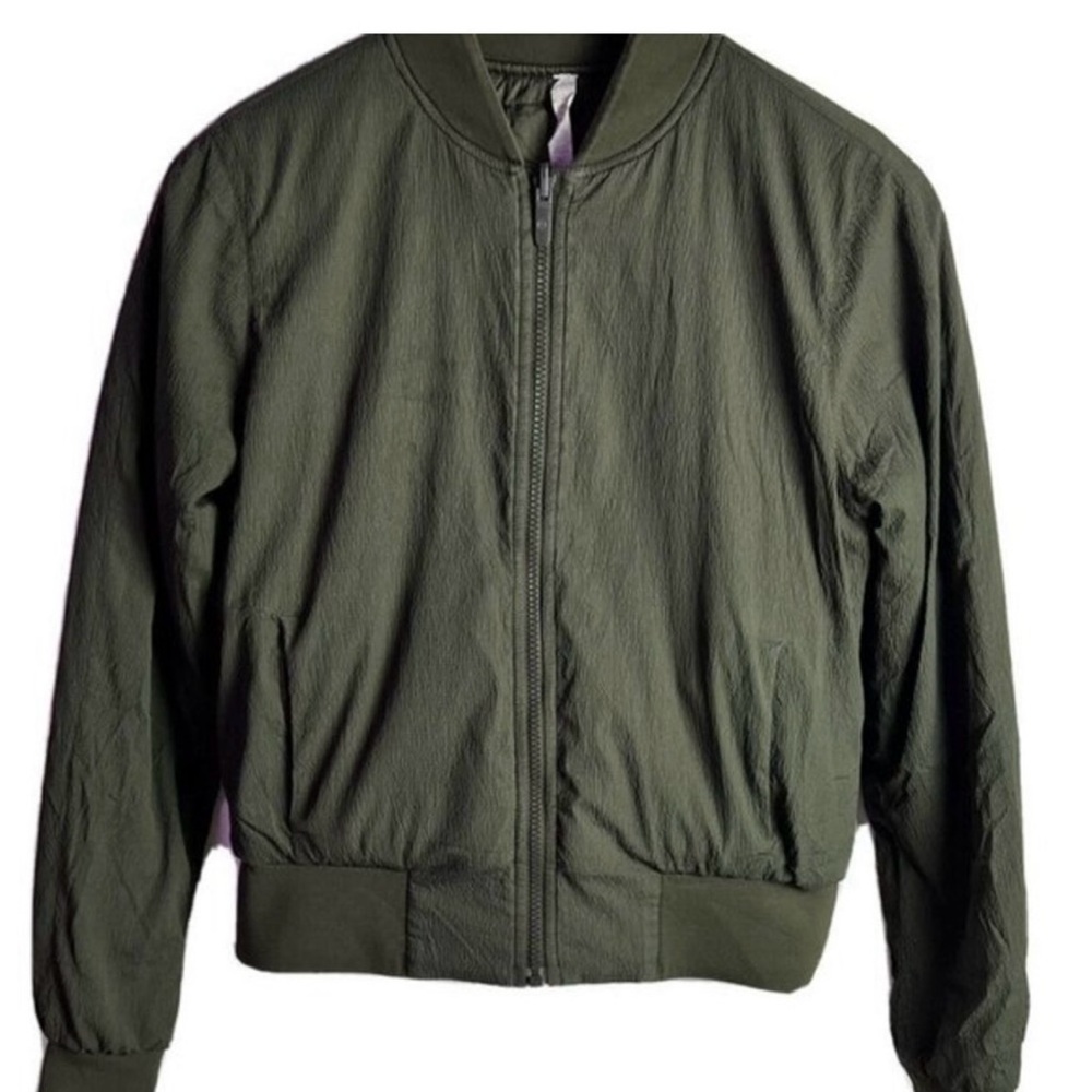 Lululemon Non-stop Reversible Puffer women’s Green Bomber Jacket